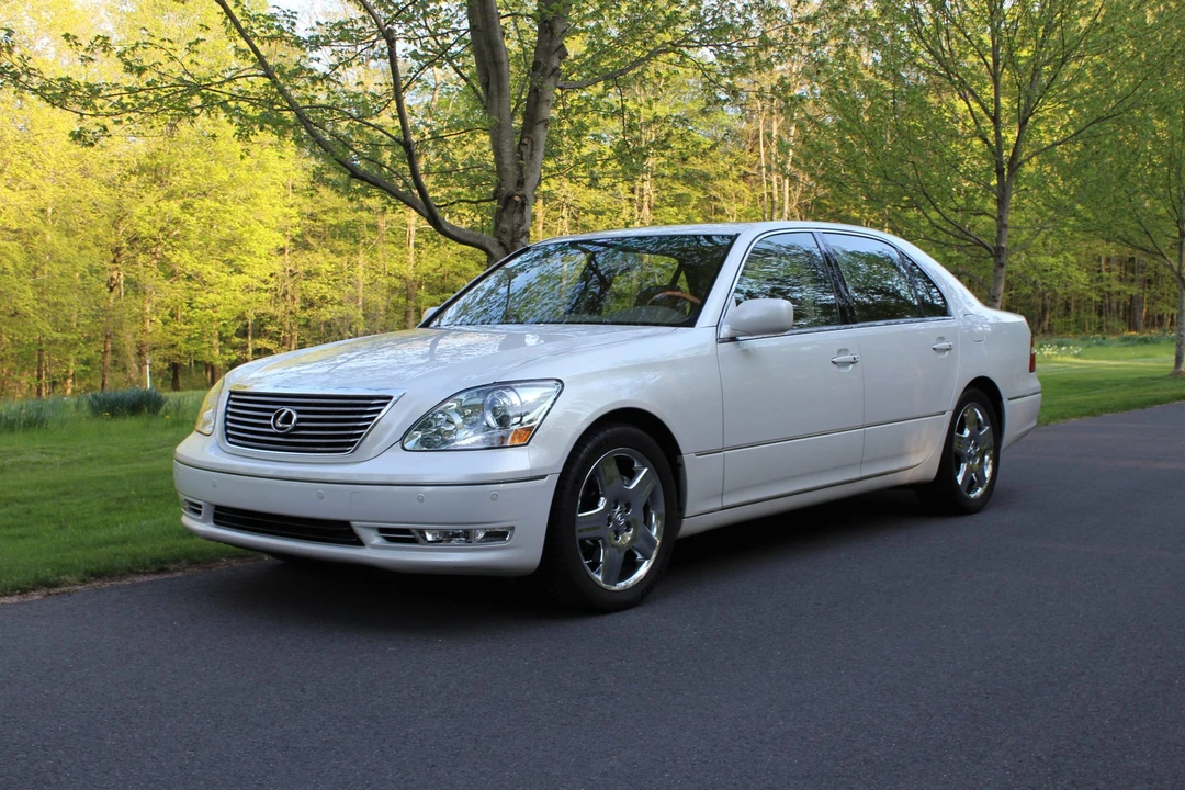 2006 Lexus LS 3rd Gen - Image 4 of 31