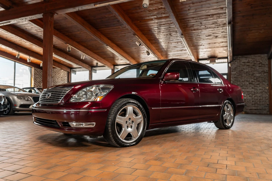 2006 Lexus LS 3rd Gen - Image 7 of 31