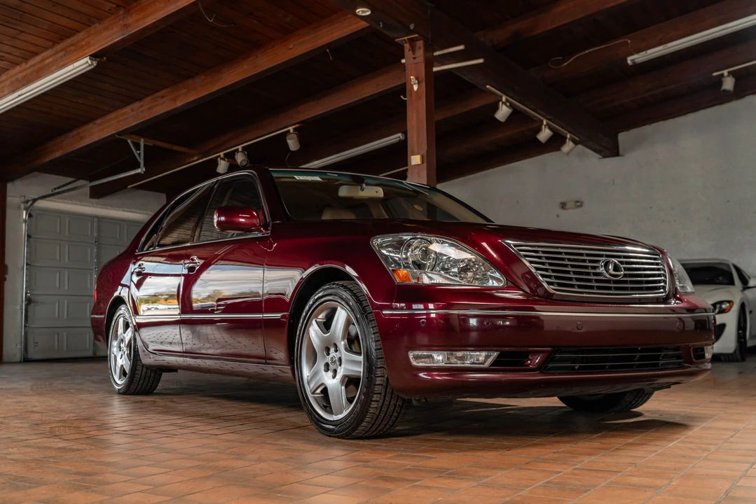 2006 Lexus LS 3rd Gen - Image 19 of 31