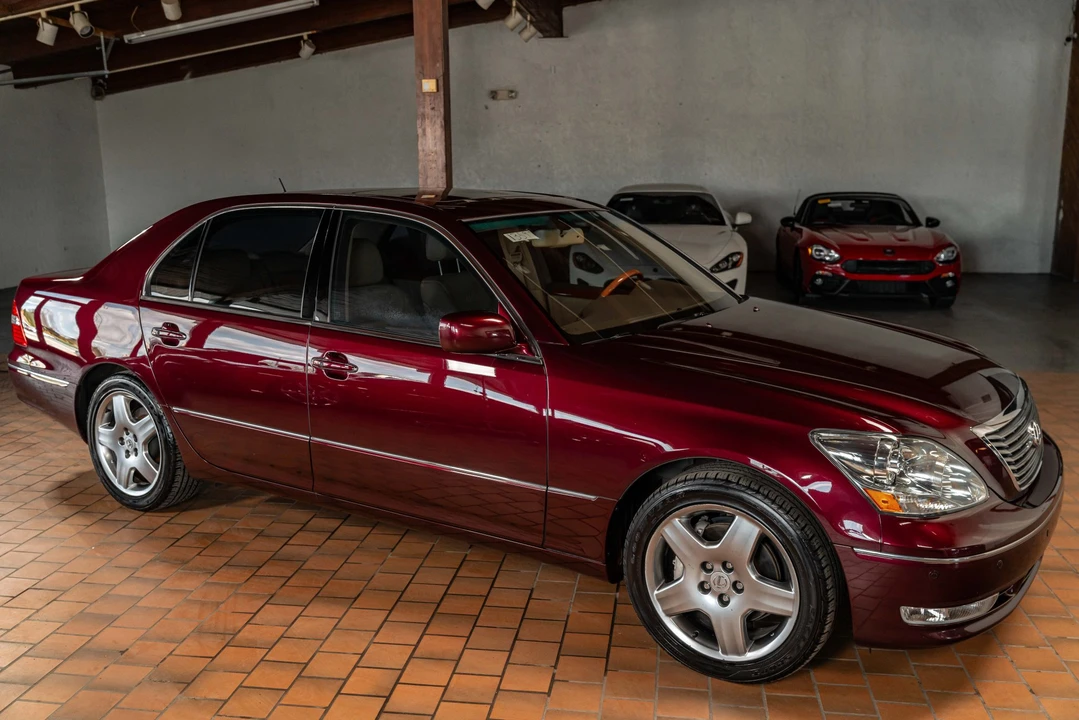 2006 Lexus LS 3rd Gen - Image 22 of 31