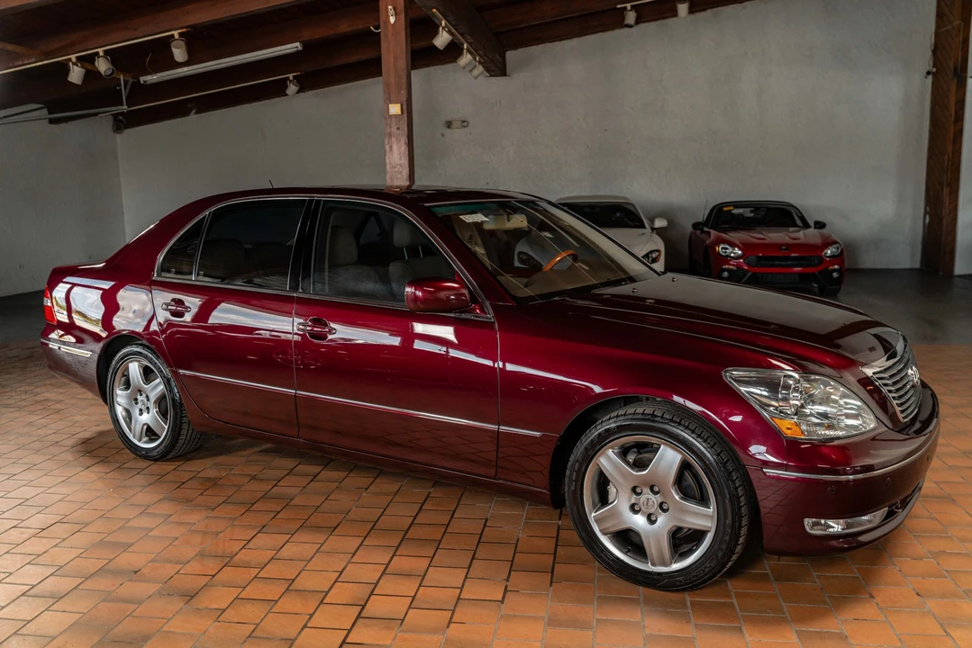 2006 Lexus LS 3rd Gen - Image 23 of 31