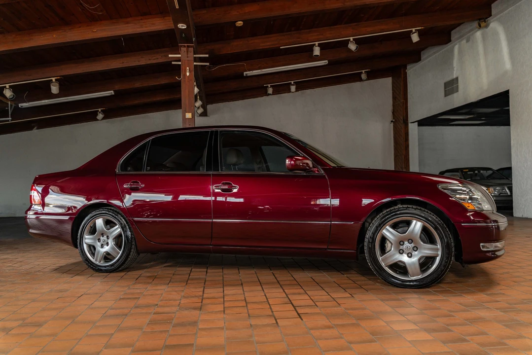 2006 Lexus LS 3rd Gen - Image 26 of 31