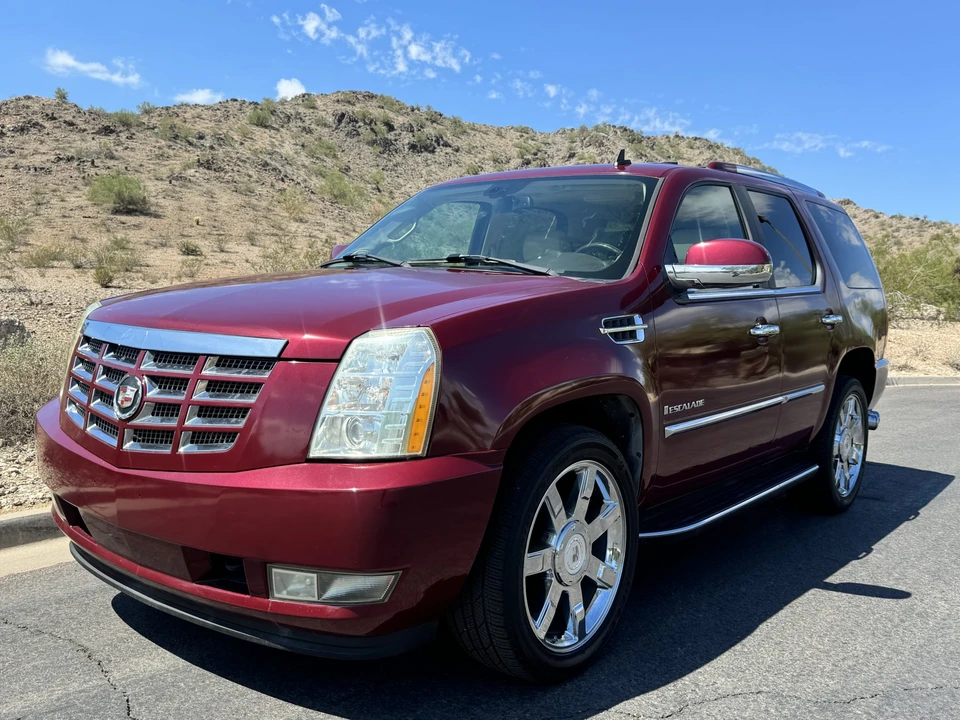2007 Cadillac Escalade & EXT 3rd Gen - Image 2 of 31