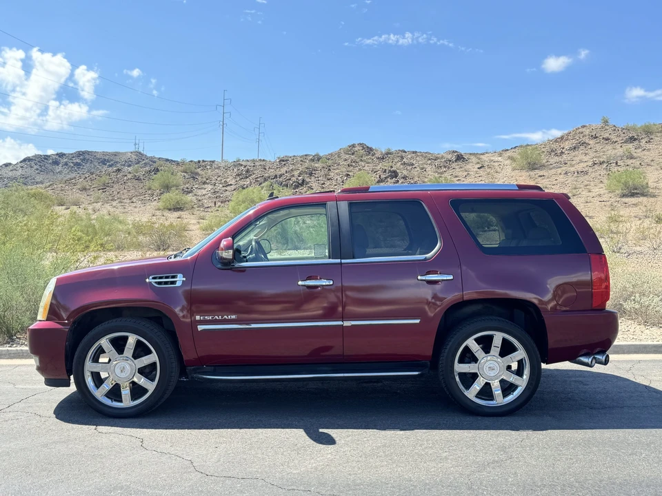 2007 Cadillac Escalade & EXT 3rd Gen - Image 3 of 31