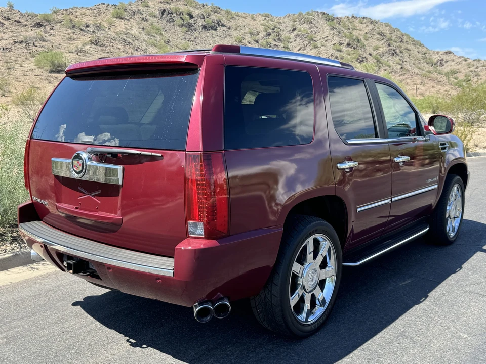 2007 Cadillac Escalade & EXT 3rd Gen - Image 12 of 31