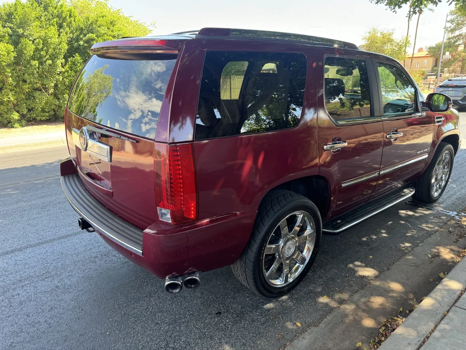 2007 Cadillac Escalade & EXT 3rd Gen - Image 18 of 31
