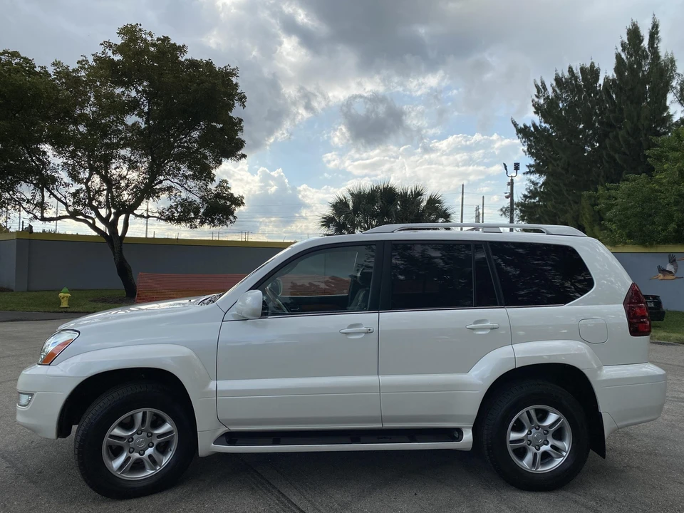 2007 Lexus GX 1st Gen - Image 7 of 31