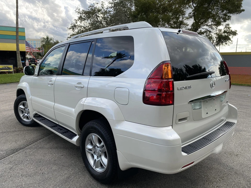 2007 Lexus GX 1st Gen - Image 10 of 31