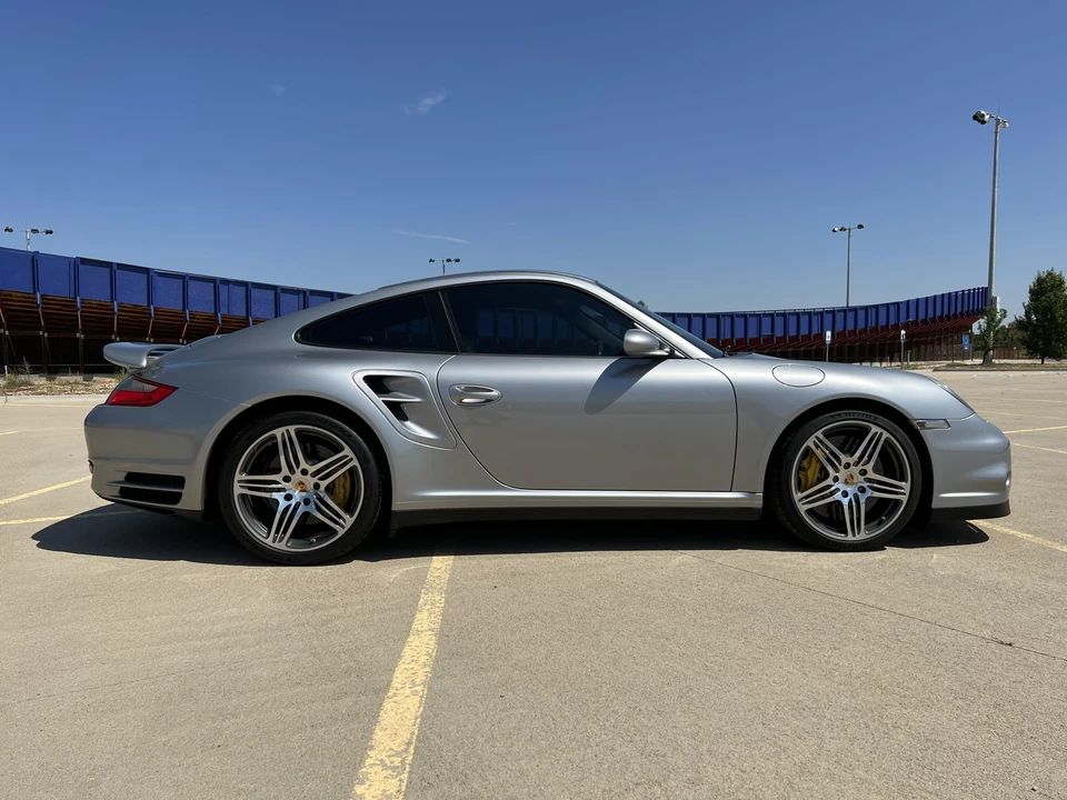 2007 Porsche 997 Turbo - Image 8 of 31