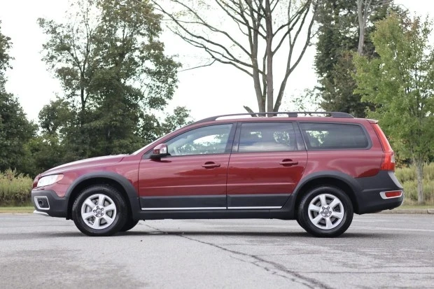 2008 Volvo XC70 3rd Gen - Image 3 of 7