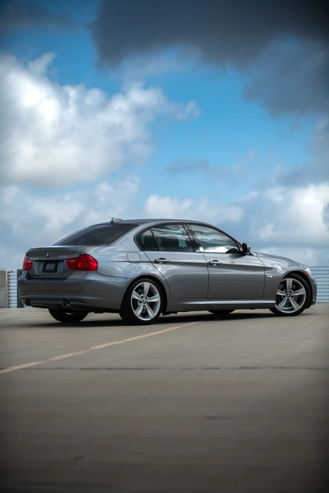 2009 BMW E90 335i Sedan - Image 8 of 31