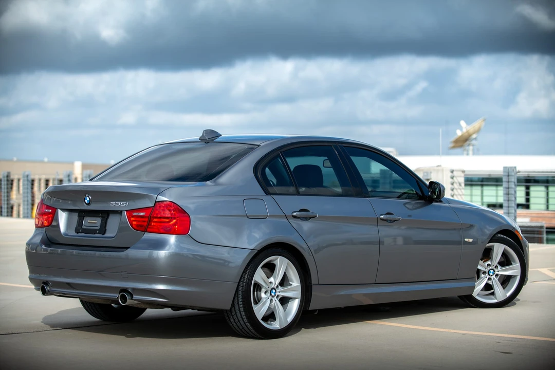 2009 BMW E90 335i Sedan - Image 10 of 31
