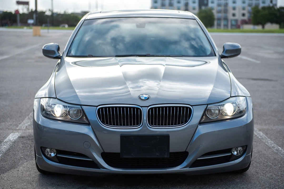 2009 BMW E90 335i Sedan - Image 4 of 31