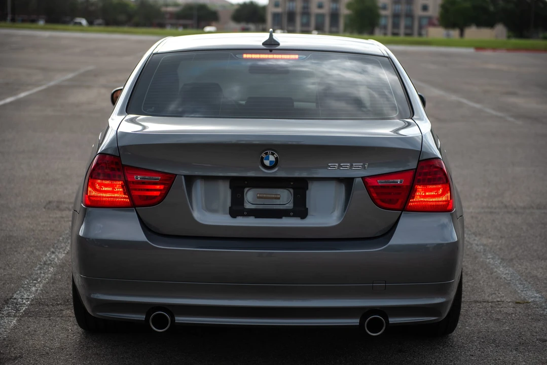 2009 BMW E90 335i Sedan - Image 13 of 31