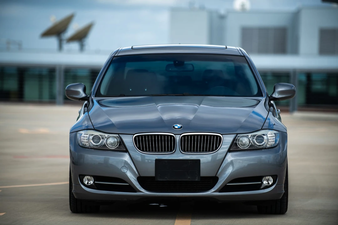 2009 BMW E90 335i Sedan - Image 3 of 31