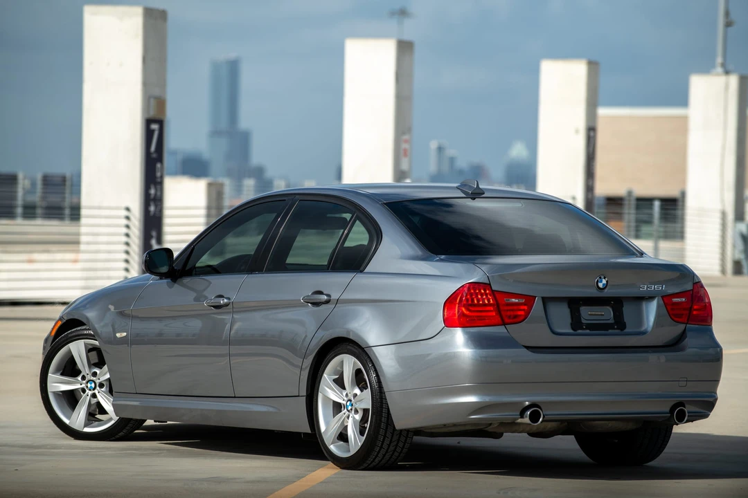 2009 BMW E90 335i Sedan - Image 14 of 31