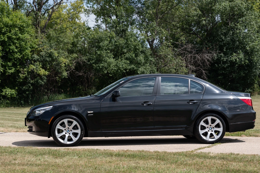 2009 BMW E60 5 Series Sedan - Image 11 of 31
