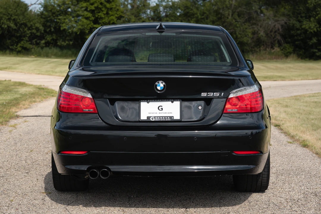 2009 BMW E60 5 Series Sedan - Image 14 of 31