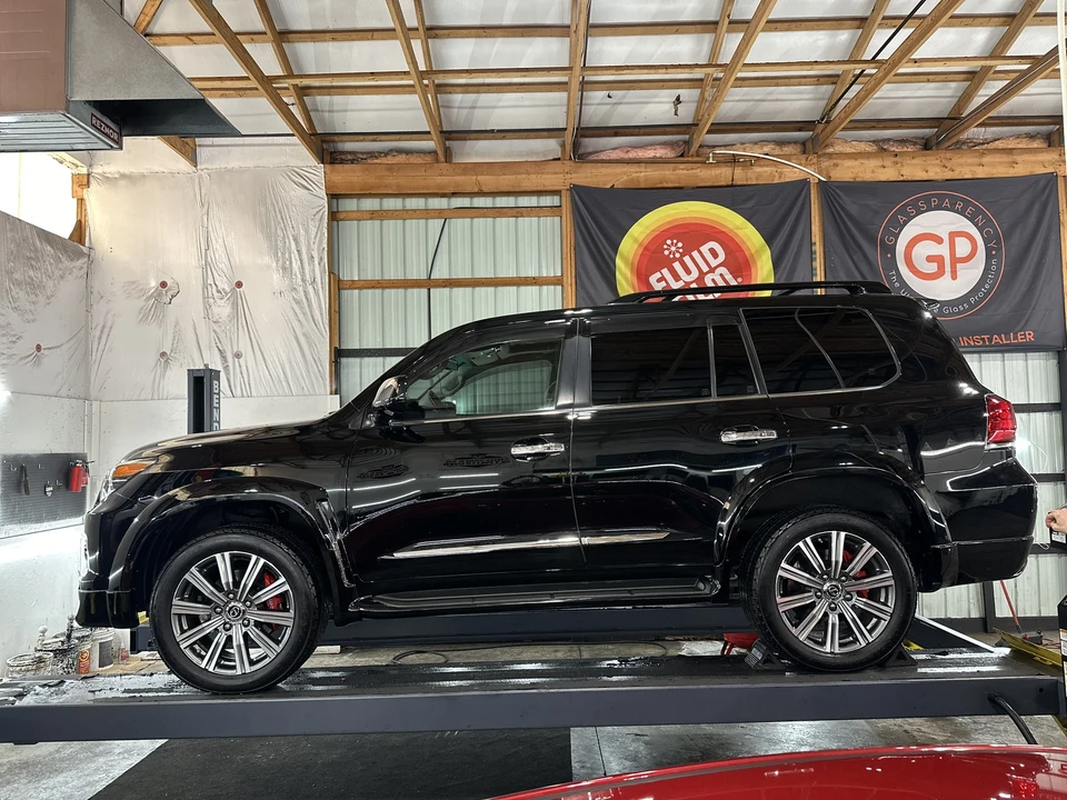 2009 Lexus LX 3rd Gen - Image 21 of 31