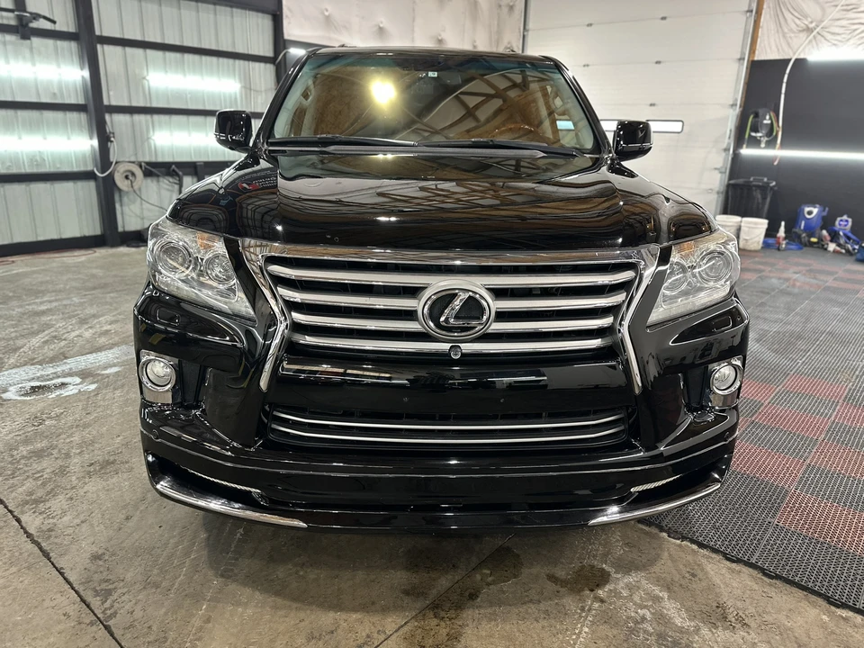 2009 Lexus LX 3rd Gen - Image 5 of 31