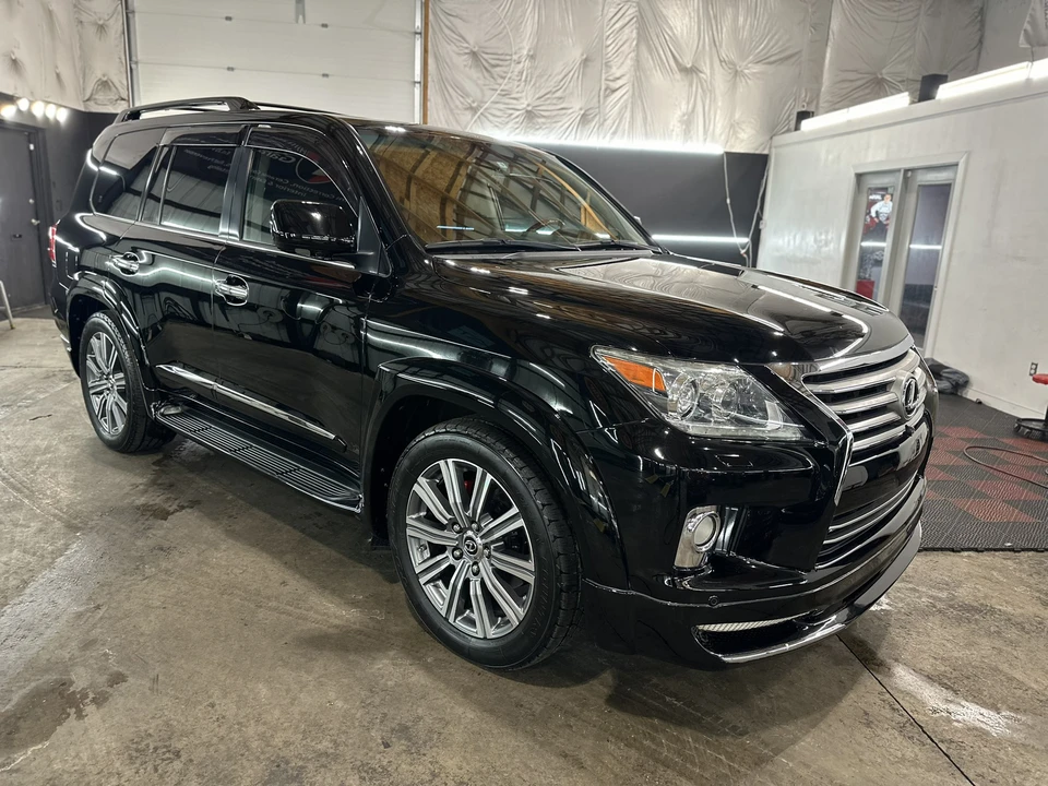 2009 Lexus LX 3rd Gen - Image 7 of 31