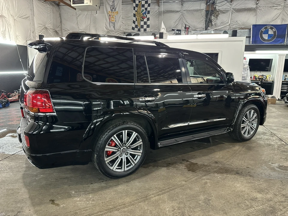 2009 Lexus LX 3rd Gen - Image 13 of 31
