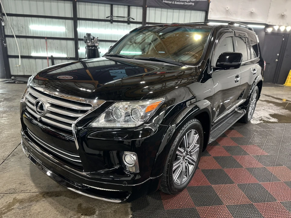 2009 Lexus LX 3rd Gen - Image 3 of 31