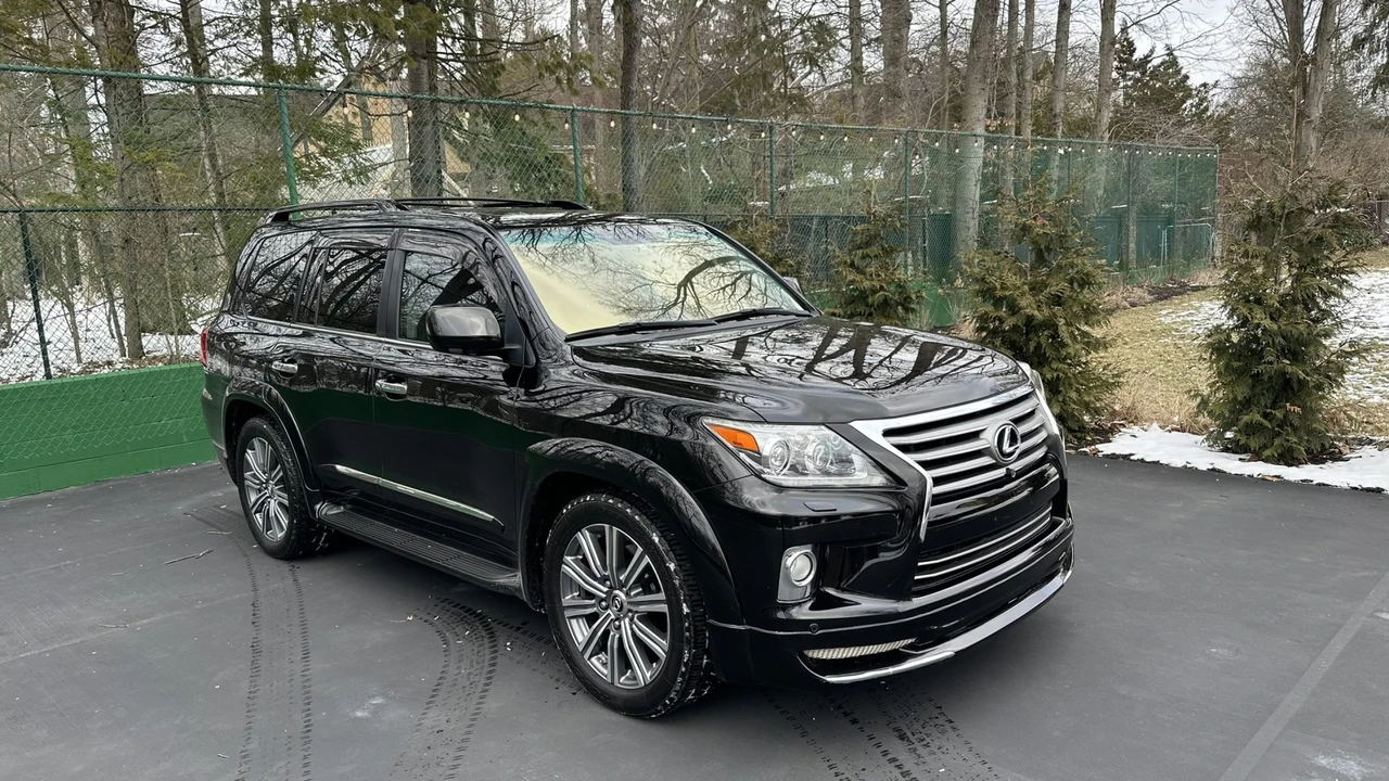 2009 Lexus LX 3rd Gen - Image 29 of 31