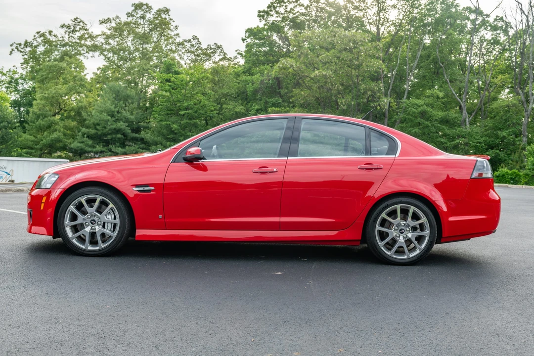 2009 Pontiac G8 - Image 2 of 31