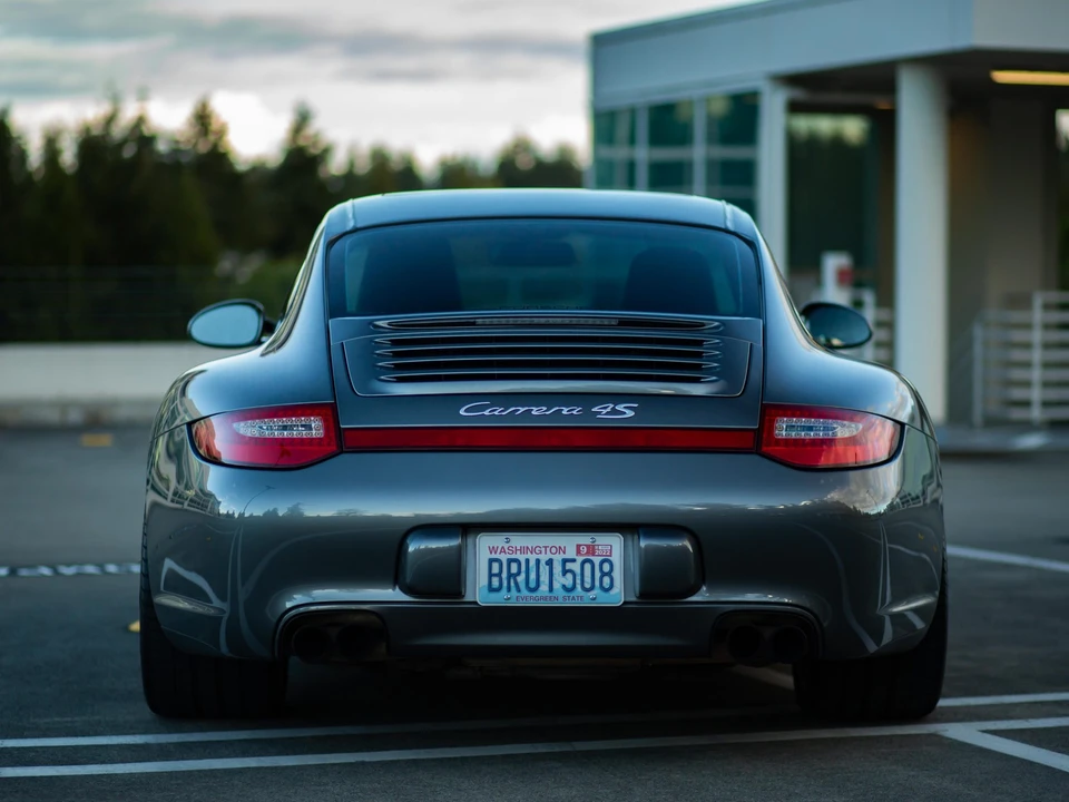 2009 Porsche 997 Carrera 4S - Image 9 of 31