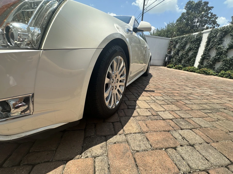 2010 Cadillac CTS 2nd Gen - Image 23 of 31