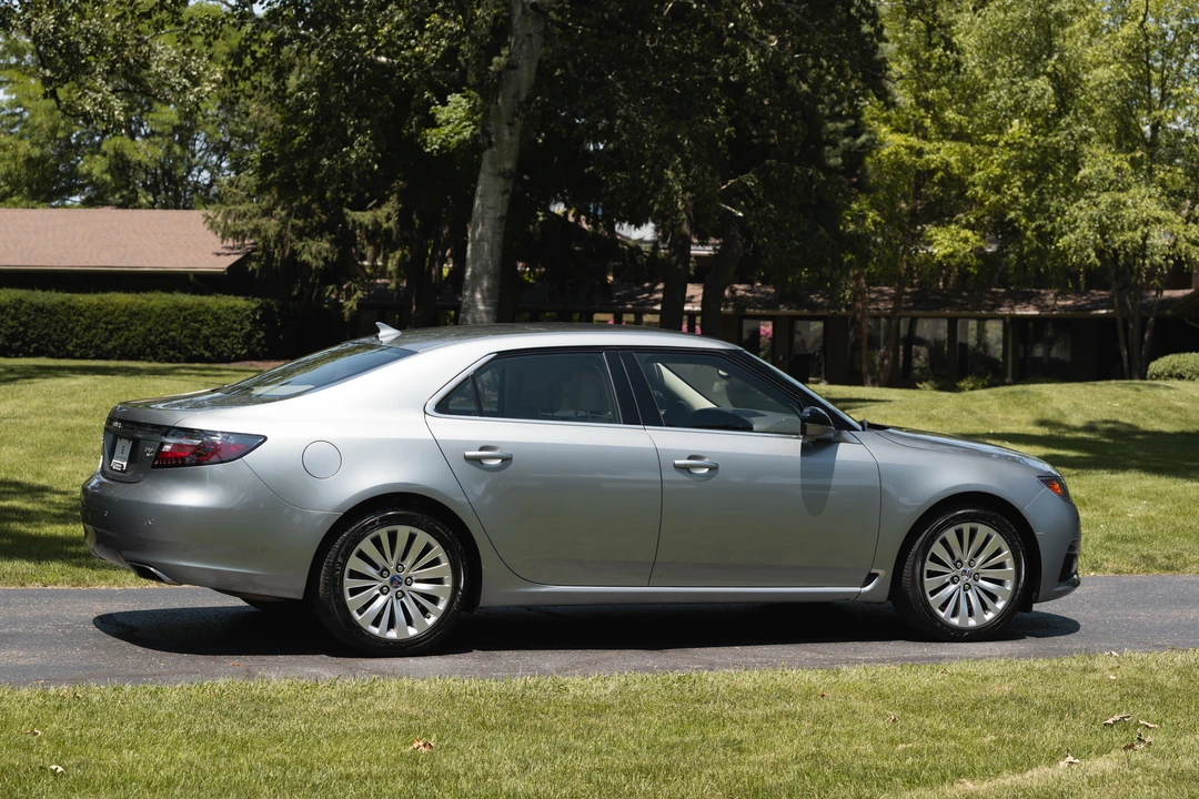 2010 Saab 9-5 2nd Gen - Image 20 of 31