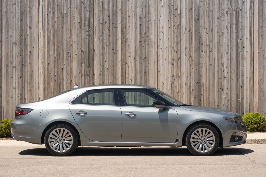 2010 Saab 9-5 2nd Gen - Image 5 of 31