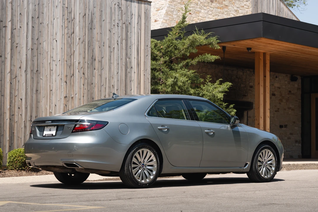 2010 Saab 9-5 2nd Gen - Image 4 of 31