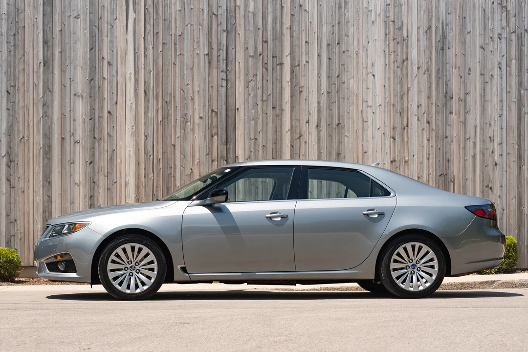 2010 Saab 9-5 2nd Gen - Image 3 of 31