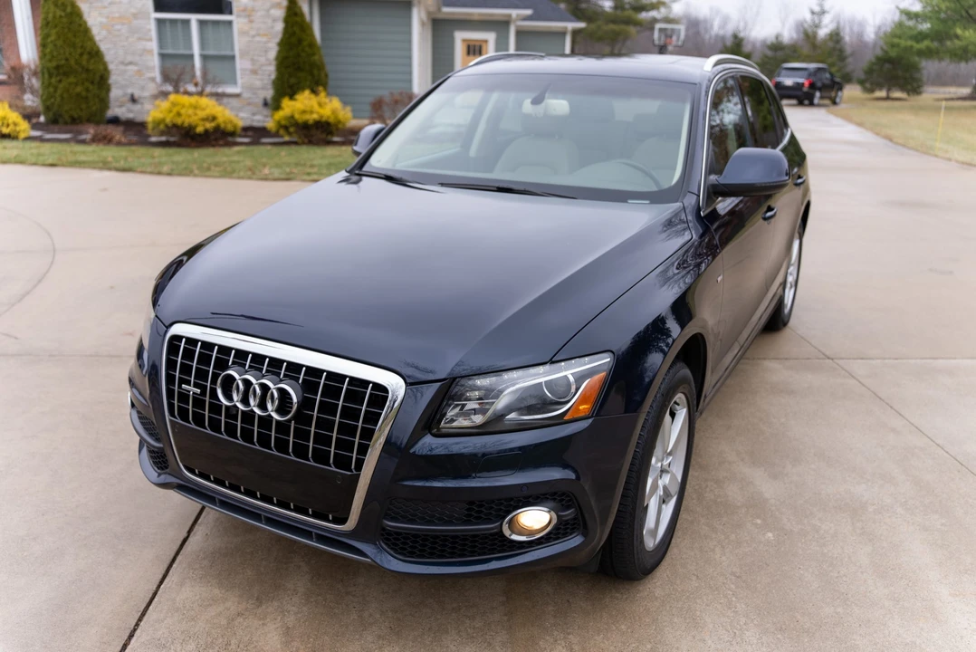 2011 Audi 8R Q5 - Image 5 of 31