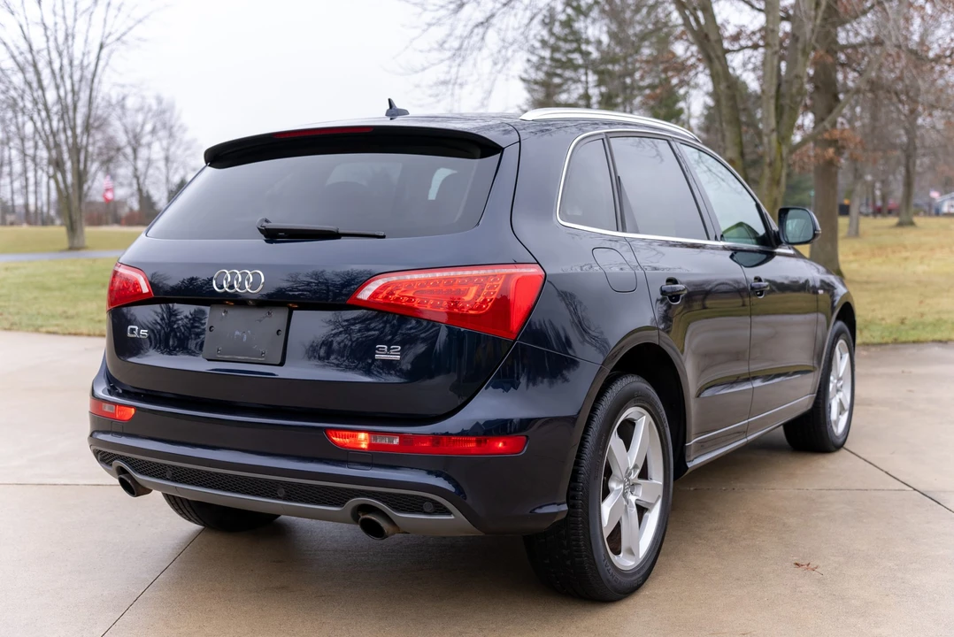 2011 Audi 8R Q5 - Image 17 of 31