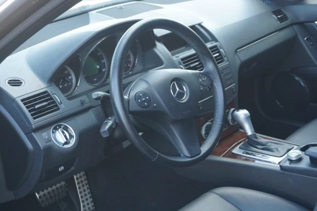 2011 Mercedes-Benz W204 C-Class - Image 5 of 7