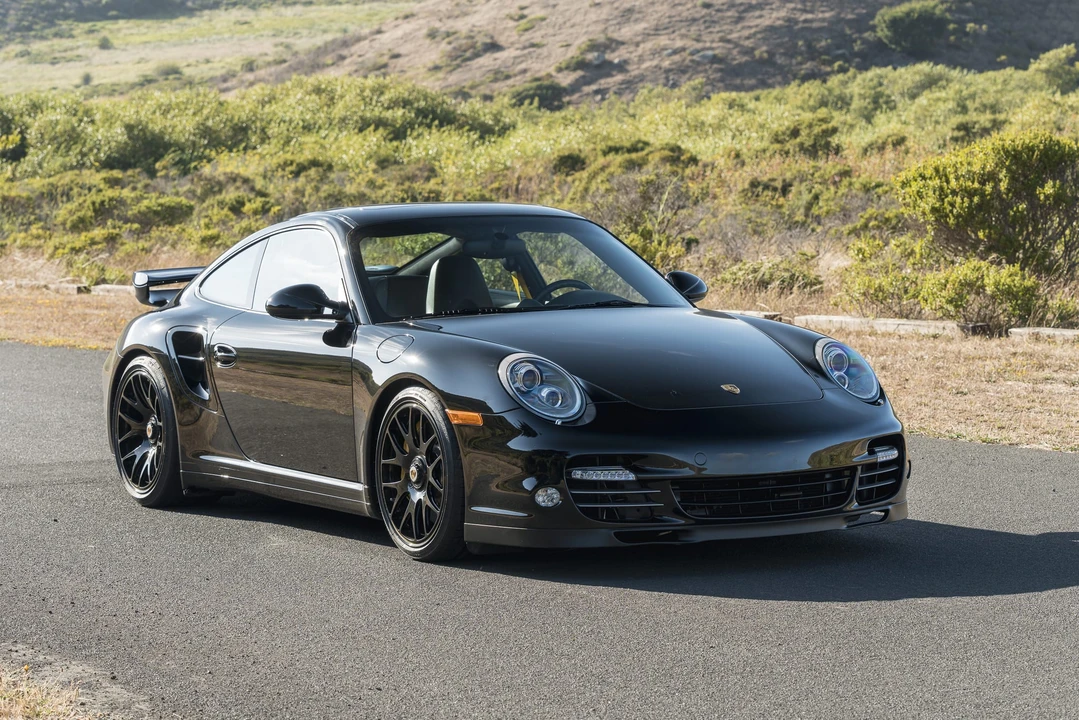 2011 Porsche 997 Turbo S - Image 27 of 31