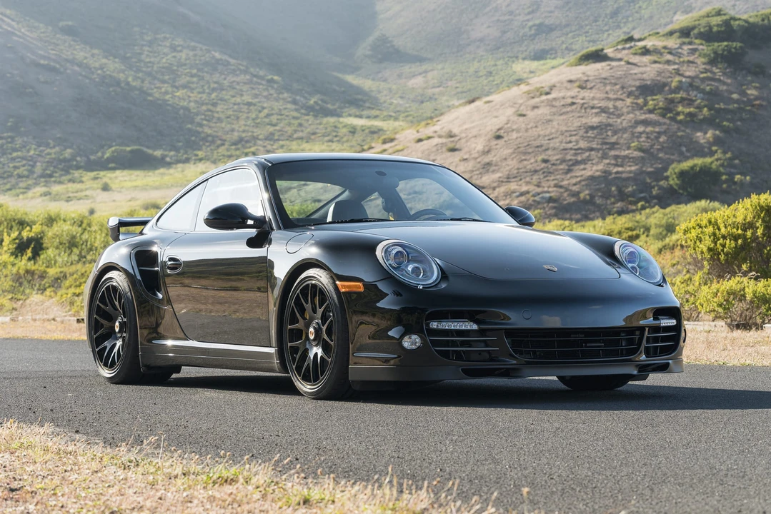 2011 Porsche 997 Turbo S - Image 28 of 31