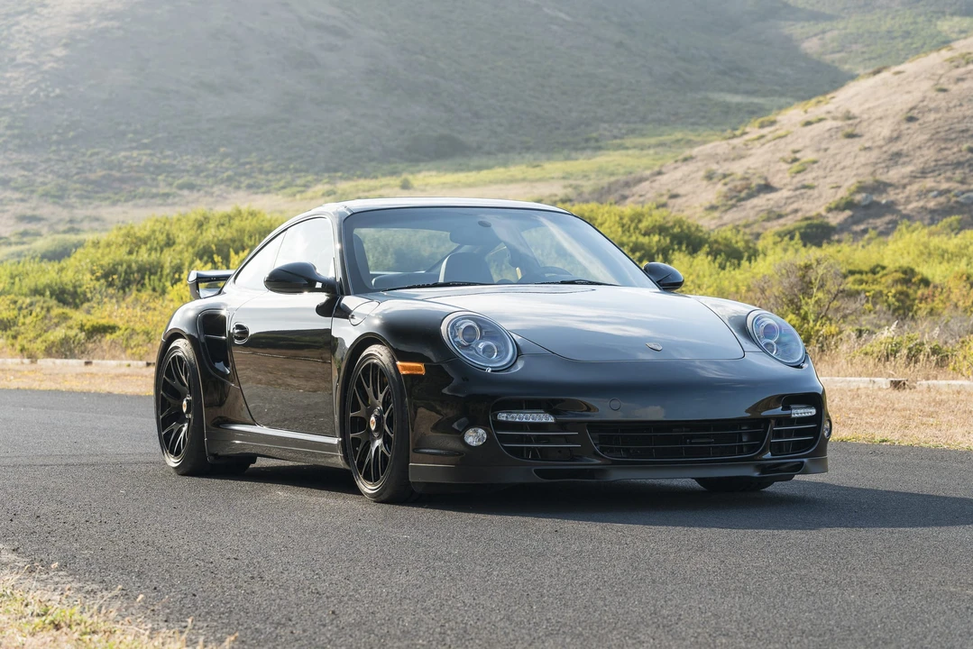 2011 Porsche 997 Turbo S - Image 26 of 31