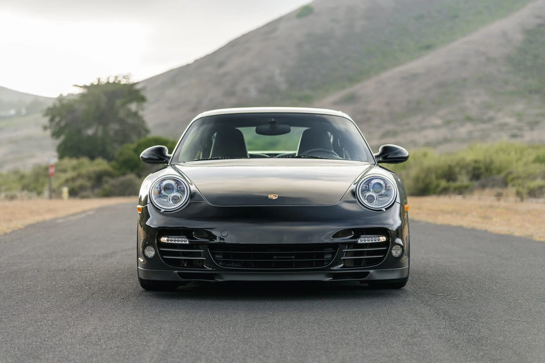 2011 Porsche 997 Turbo S - Image 16 of 31