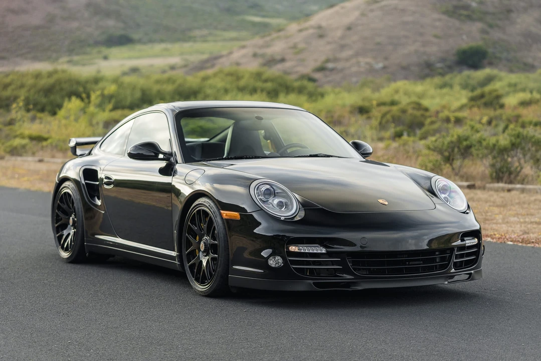 2011 Porsche 997 Turbo S - Image 22 of 31