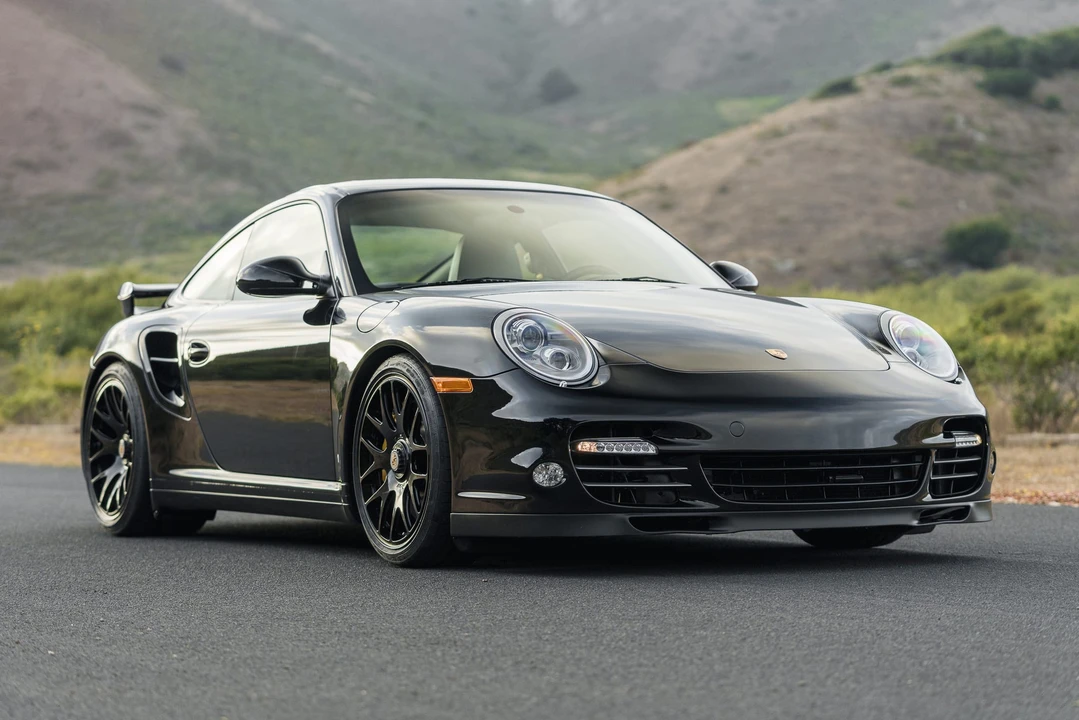 2011 Porsche 997 Turbo S - Image 23 of 31