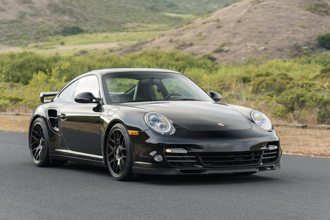 2011 Porsche 997 Turbo S - Image 21 of 31