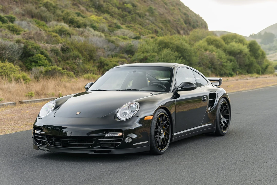 2011 Porsche 997 Turbo S - Image 14 of 31