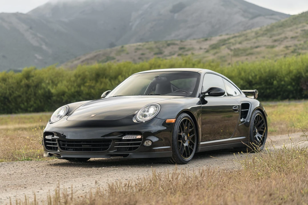 2011 Porsche 997 Turbo S - Image 10 of 31