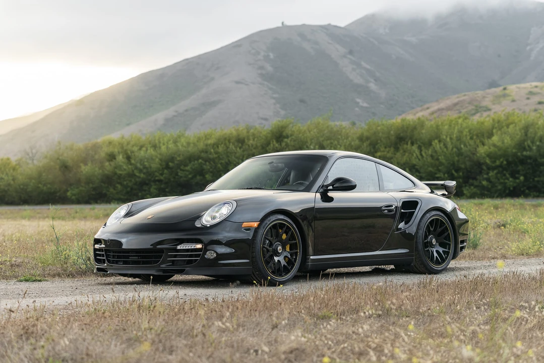 2011 Porsche 997 Turbo S - Image 7 of 31