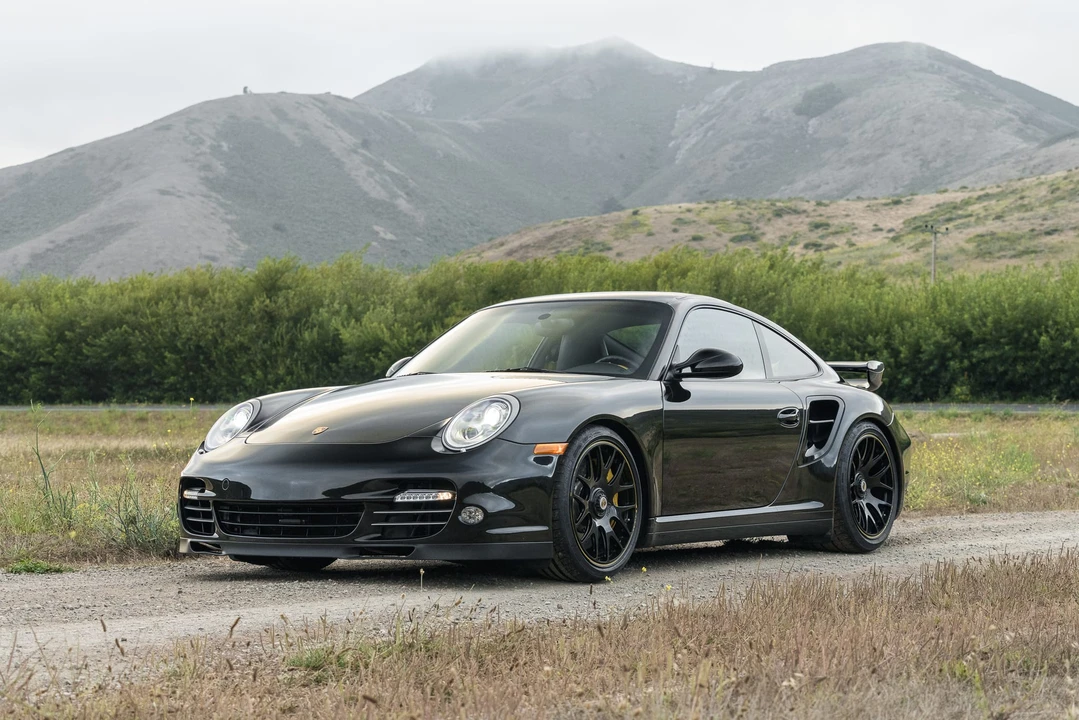 2011 Porsche 997 Turbo S - Image 11 of 31