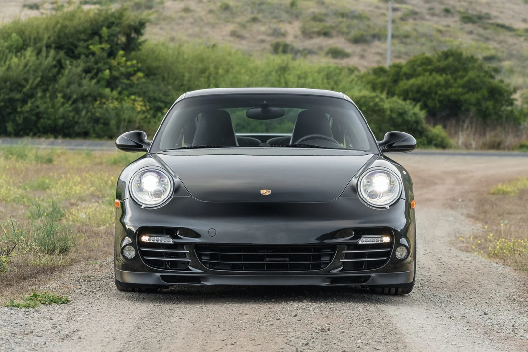 2011 Porsche 997 Turbo S - Image 19 of 31